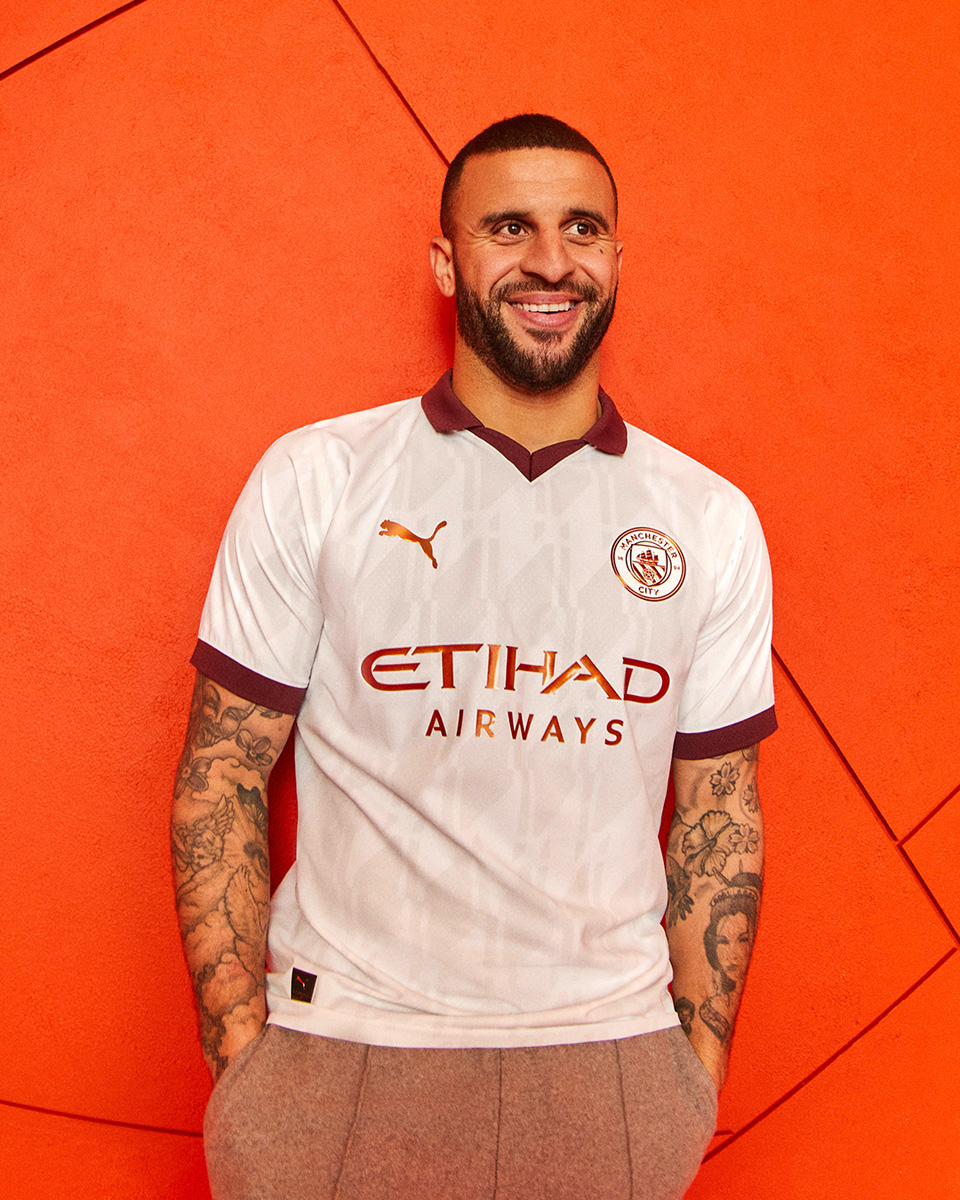 Manchester City Away Shirt 2023-2024.jpg